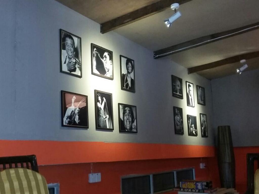 Gibbon Guesthouse Kuching Eksteriør bilde