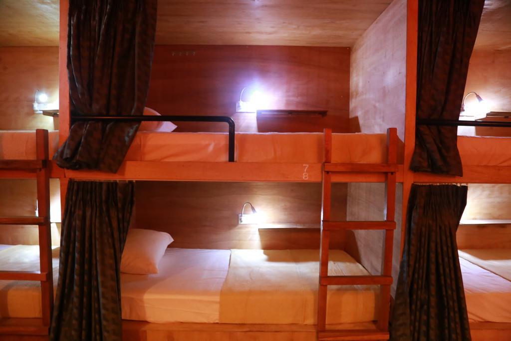 Gibbon Guesthouse Kuching Rom bilde