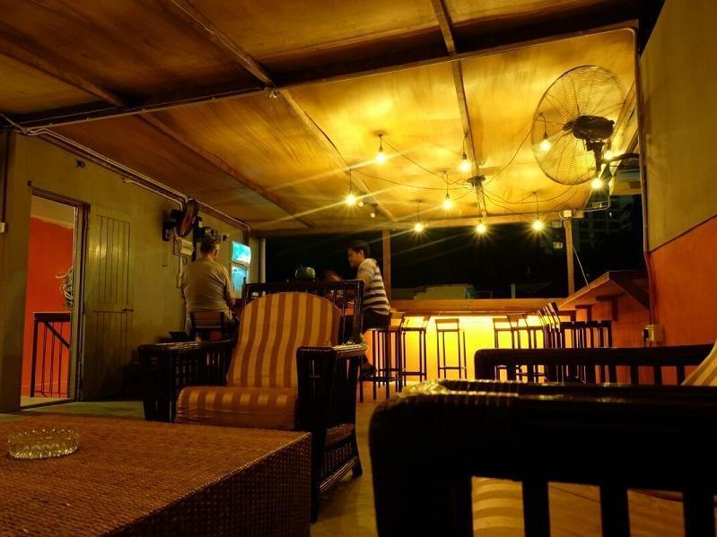 Gibbon Guesthouse Kuching Eksteriør bilde